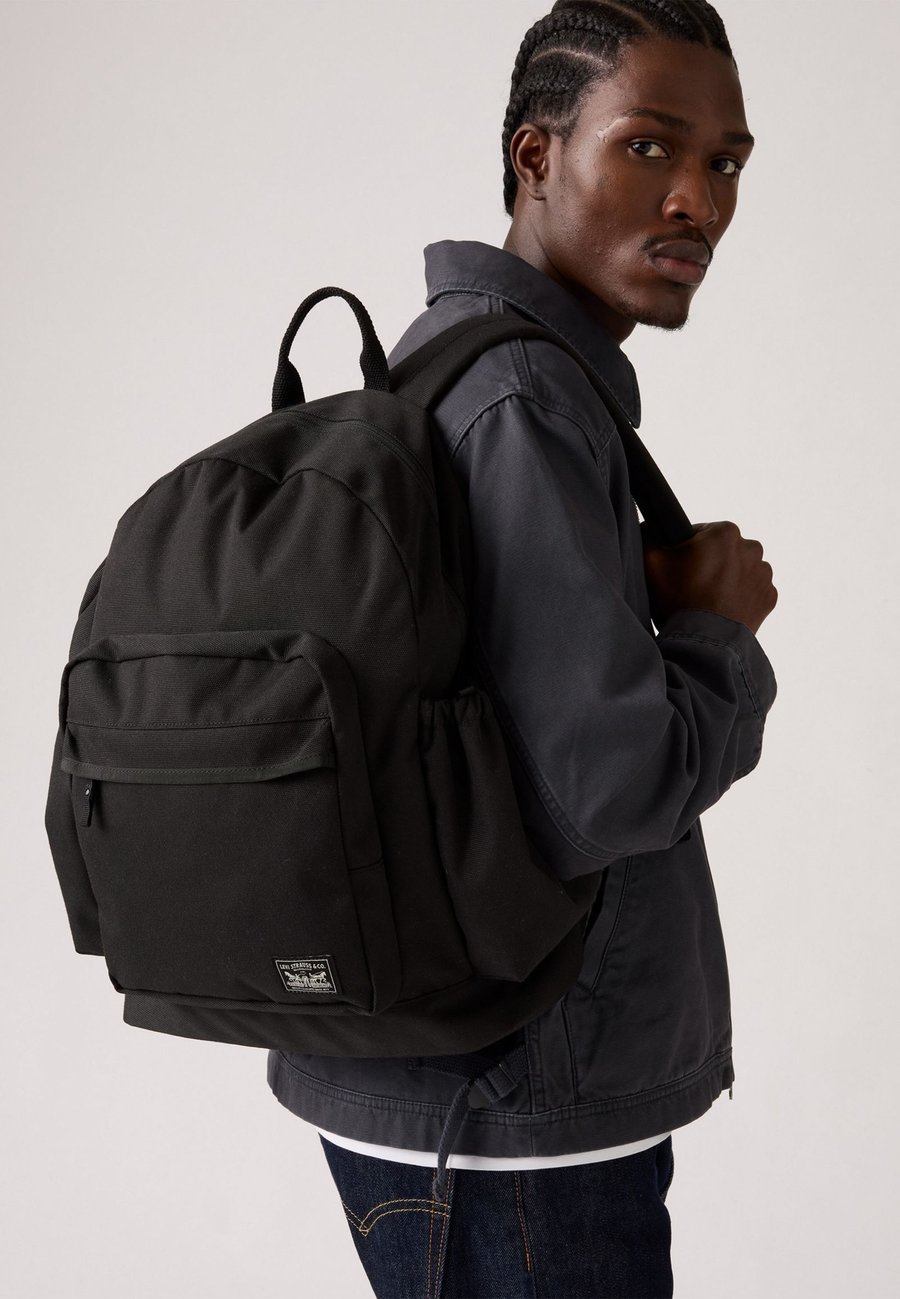 Рюкзак Levi's MISSION BAY PACK UNISEX, Caviar/Black
Рюкзак Levi's MISSION BAY PACK UNISEX, Caviar/Black