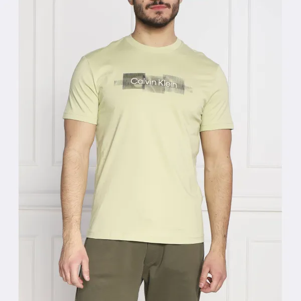 Футболка стандартного кроя Calvin Klein, зеленый
Футболка стандартного кроя Calvin Klein, зеленый