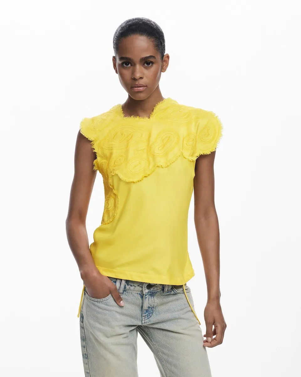 Женская блузка с вышивкой Desigual, желтый
Женская блузка с вышивкой Desigual, желтый