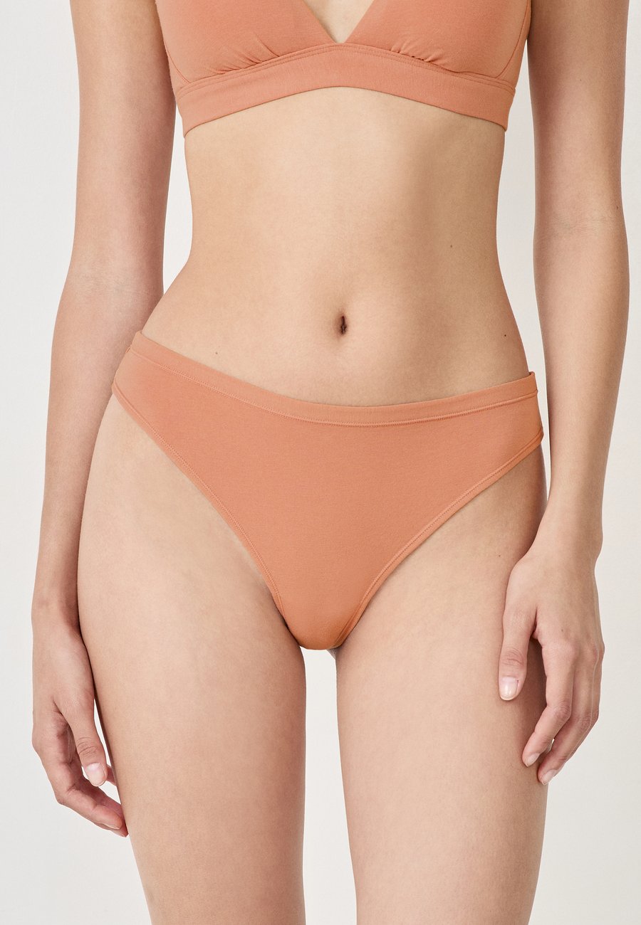 Трусы Etam 360, Orange
Трусы Etam 360, Orange