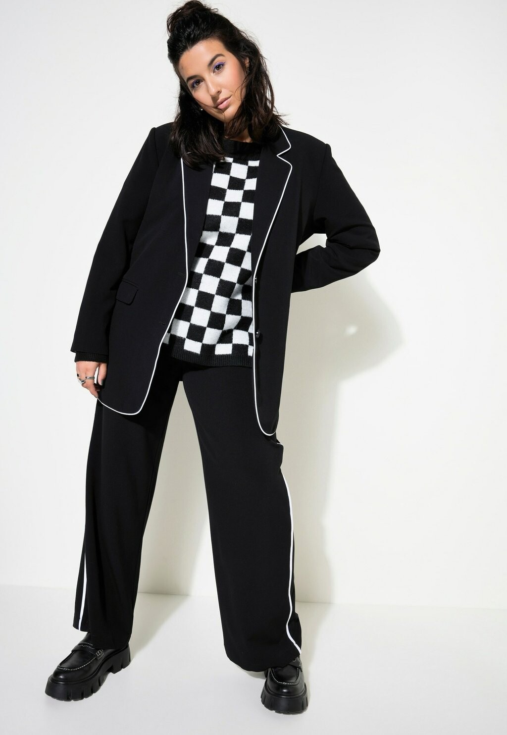 Блейзер PIPING Studio Untold, черный
Блейзер PIPING Studio Untold, черный