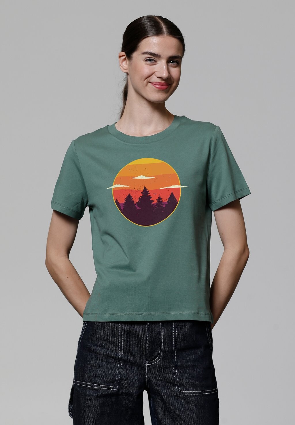 Футболка с принтом SUNSET FOREST watapparel, темно-зеленый
Футболка с принтом SUNSET FOREST watapparel, темно-зеленый
