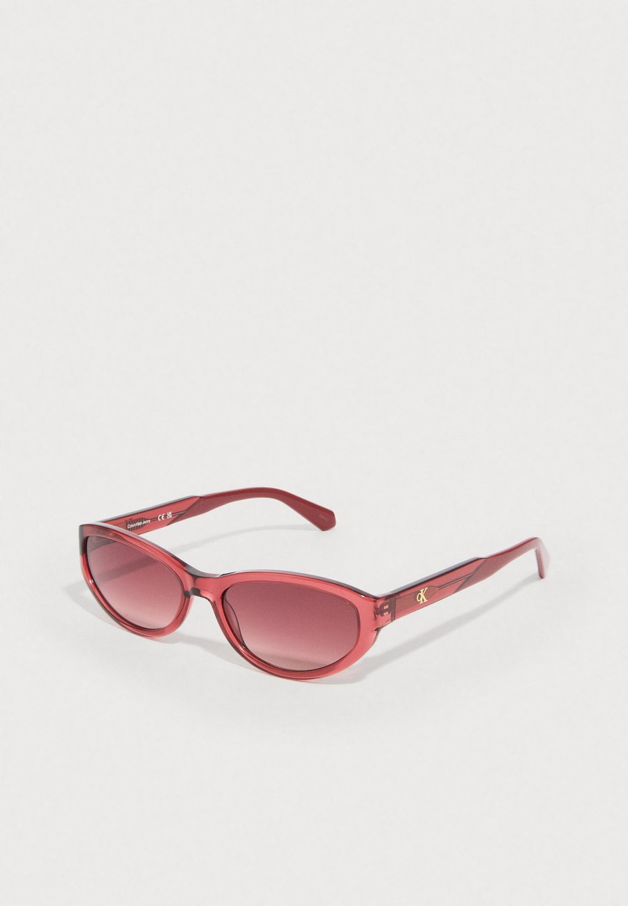 Солнцезащитные очки Calvin Klein Jeans Sunglasses, Red
Солнцезащитные очки Calvin Klein Jeans Sunglasses, Red
