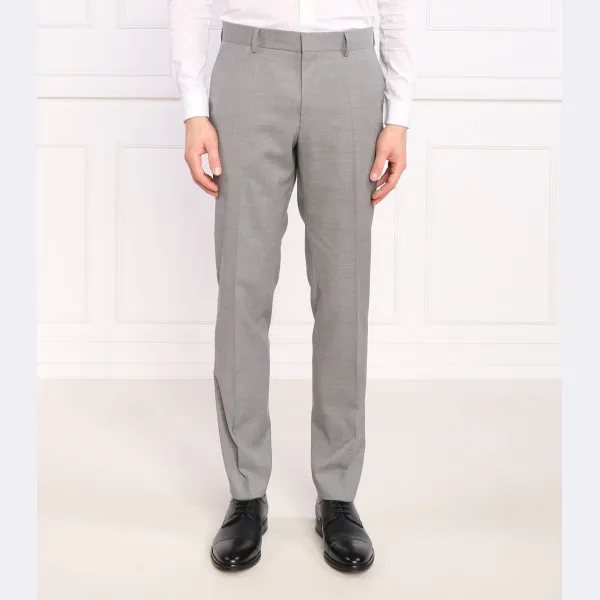 Брюки шерстяные h-genius-mm-224 приталенного кроя Boss, серый
Брюки шерстяные h-genius-mm-224 приталенного кроя Boss, серый