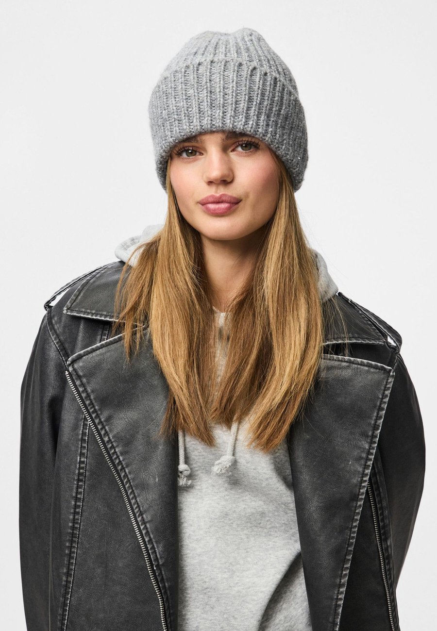 Шапка Pieces PCMILLA HOOD BC, Medium Grey Melange/Grey
Шапка Pieces PCMILLA HOOD BC, Medium Grey Melange/Grey