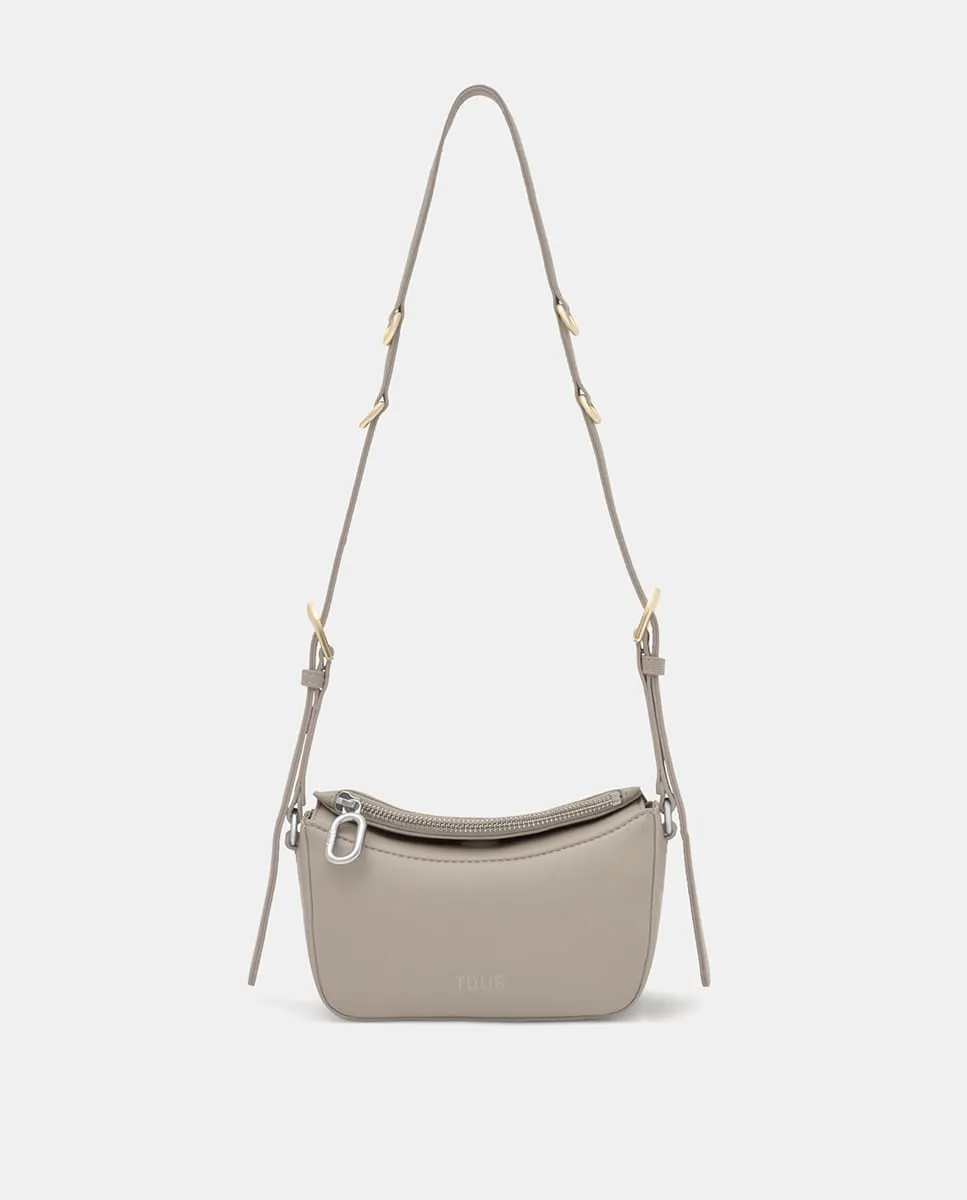 Маленькая сумка через плечо с застежкой-молнией и длинной регулируемой ручкой Tous, серо-коричневый
Маленькая сумка через плечо с застежкой-молнией и длинной регулируемой ручкой Tous, серо-коричневый