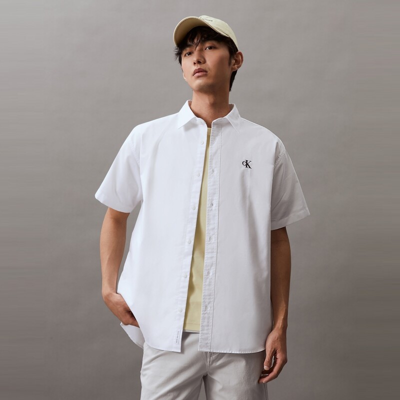 Рубашка мужская Calvin Klein Jeans с вышивкой, белый
Рубашка мужская Calvin Klein Jeans с вышивкой, белый