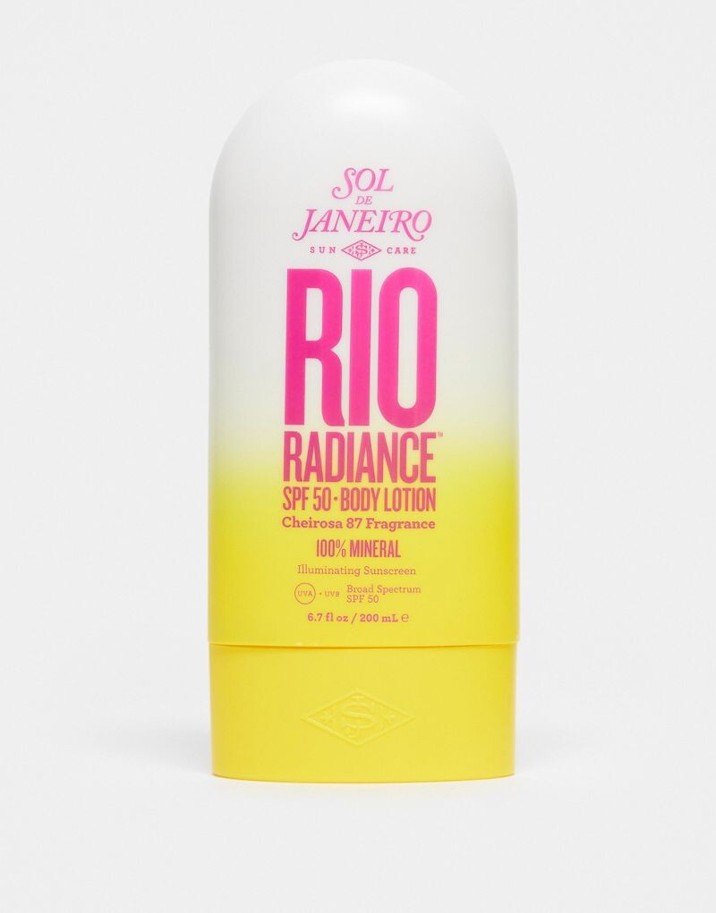 Sol De Janeiro Rio Лосьон для тела SPF 50 200 мл
Sol De Janeiro Rio Лосьон для тела SPF 50 200 мл