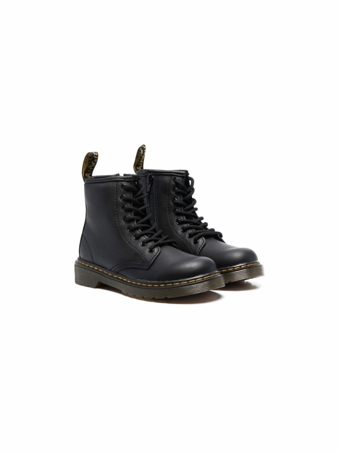 Dr. Martens ботинки на шнуровке, черный
Dr. Martens ботинки на шнуровке, черный