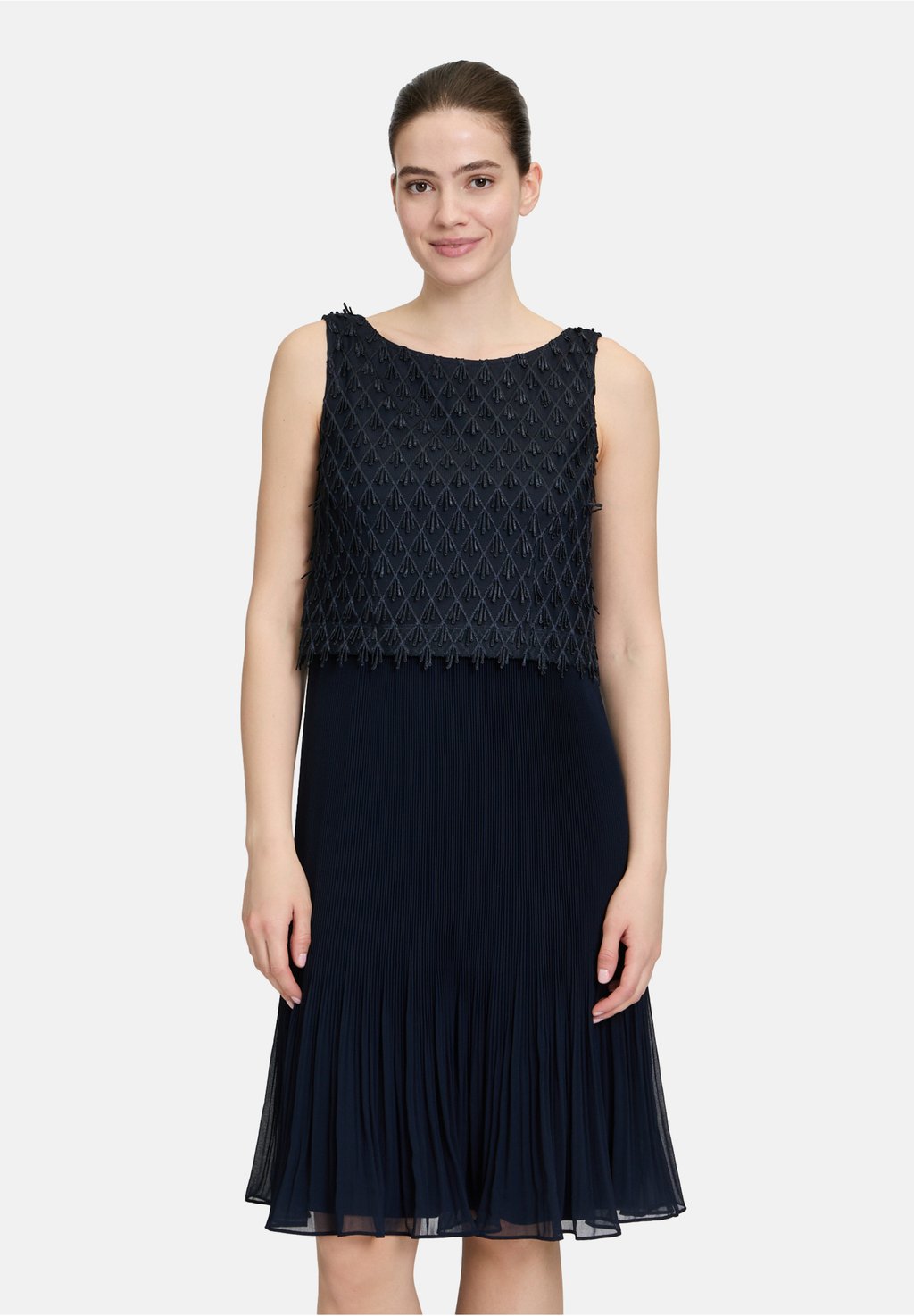 Коктейльное/вечернее платье MIT PLISSEE Vera Mont, синий
Коктейльное/вечернее платье MIT PLISSEE Vera Mont, синий