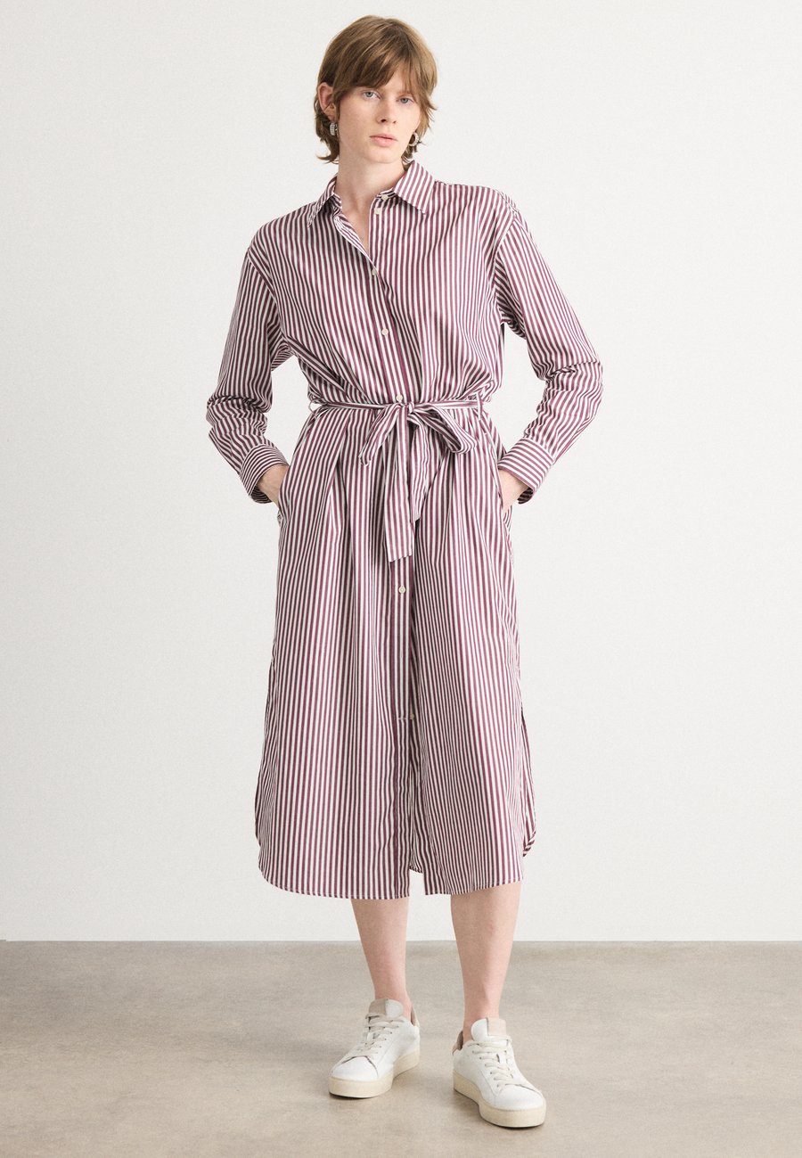 Платье GANT BELTED CLASSIC SHIRT DRESS, Plum Wine/Pink
Платье GANT BELTED CLASSIC SHIRT DRESS, Plum Wine/Pink
