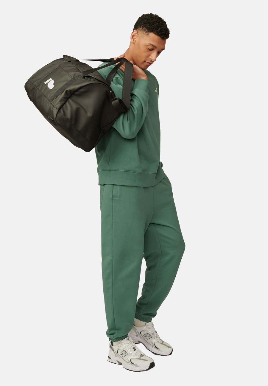 Спортивная сумка Kubota MOVE, Black
Спортивная сумка Kubota MOVE, Black