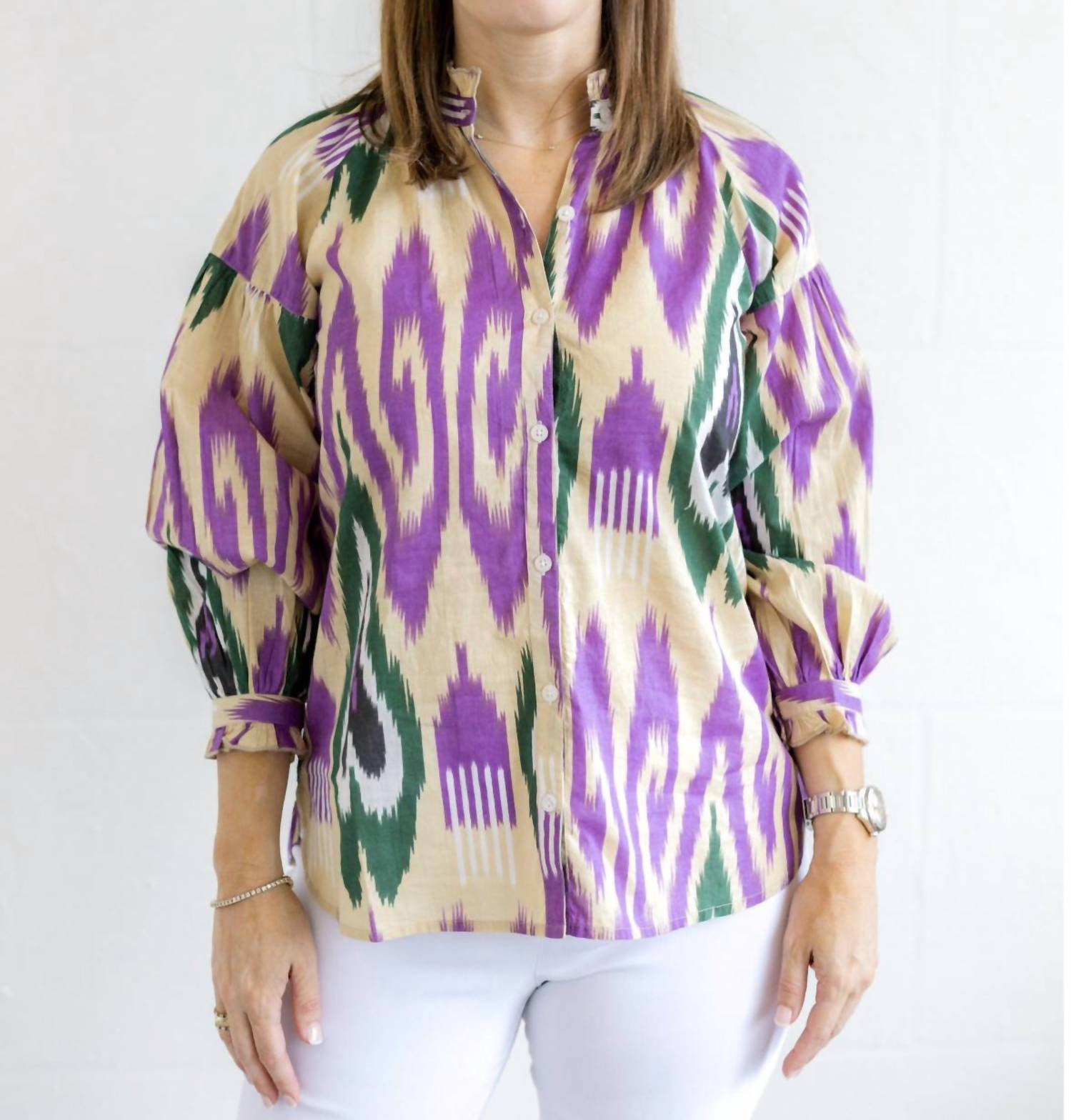 Женская блузка Geneva в бежевом цвете с узором икат Madison Mathews
Женская блузка Geneva в бежевом цвете с узором икат Madison Mathews