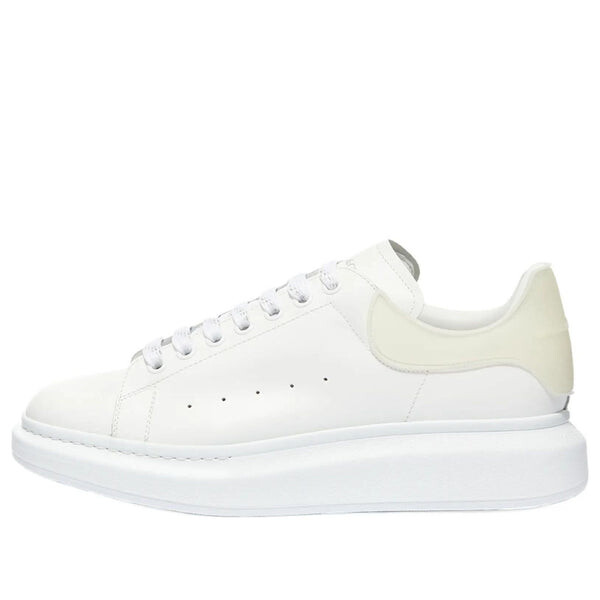 Кроссовки oversized sneaker 'white pearl' Alexander Mcqueen, белый
Кроссовки oversized sneaker 'white pearl' Alexander Mcqueen, белый