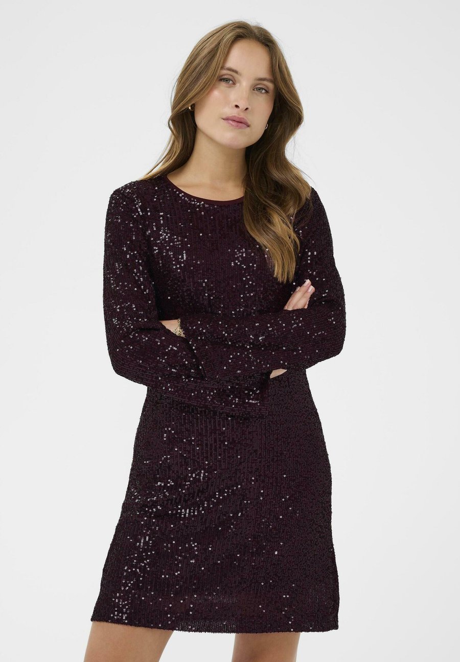 Платье Saint Tropez XENIRASZ LS DRESS, Winetasting/Bordeaux
Платье Saint Tropez XENIRASZ LS DRESS, Winetasting/Bordeaux