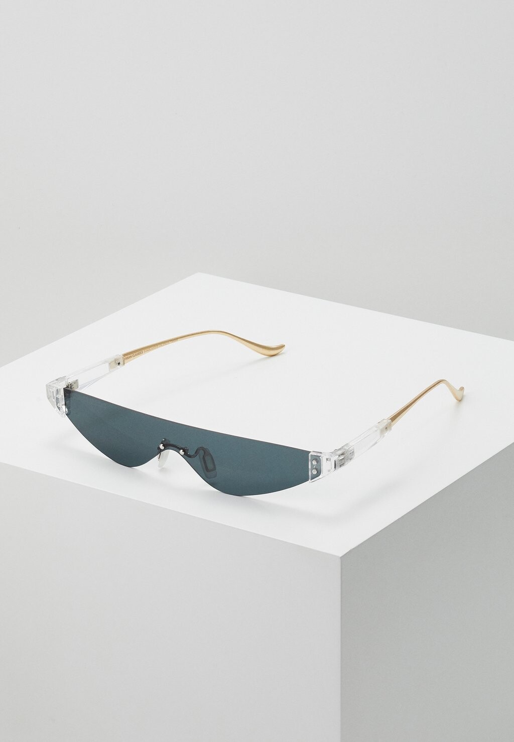 Солнцезащитные очки SUNGLASSES VALENCIA Urban Classics, цвет transparent/gold-coloured
Солнцезащитные очки SUNGLASSES VALENCIA Urban Classics, цвет transparent/gold-coloured