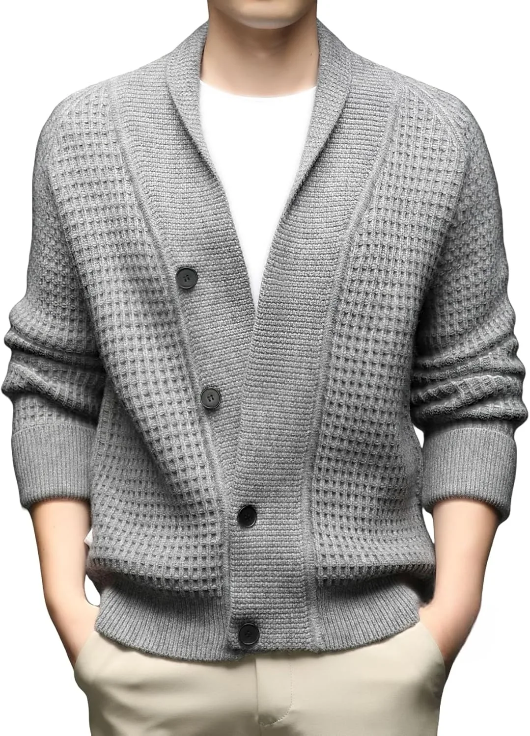 Мужской кардиган с шальным воротником и V-образным вырезом
Мужской кардиган с шальным воротником и V-образным вырезом