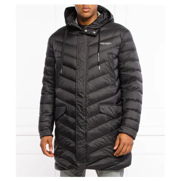 Пуховик стандартного кроя Armani Exchange, черный
Пуховик стандартного кроя Armani Exchange, черный