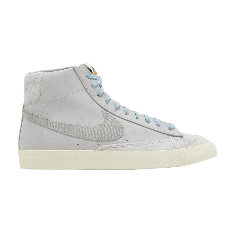 Кроссовки Nike Blazer Mid '77 Premium 'Certified Fresh - Grey Fog', серый
Кроссовки Nike Blazer Mid '77 Premium 'Certified Fresh - Grey Fog', серый