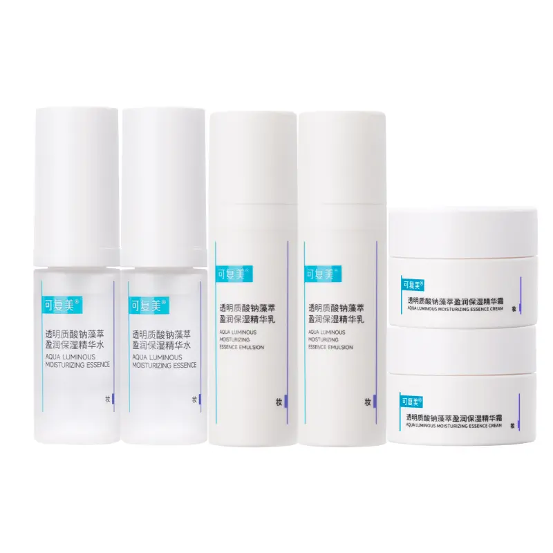 Наборы для путешествий / пробники унисекс Comfy
Наборы для путешествий / пробники унисекс Comfy