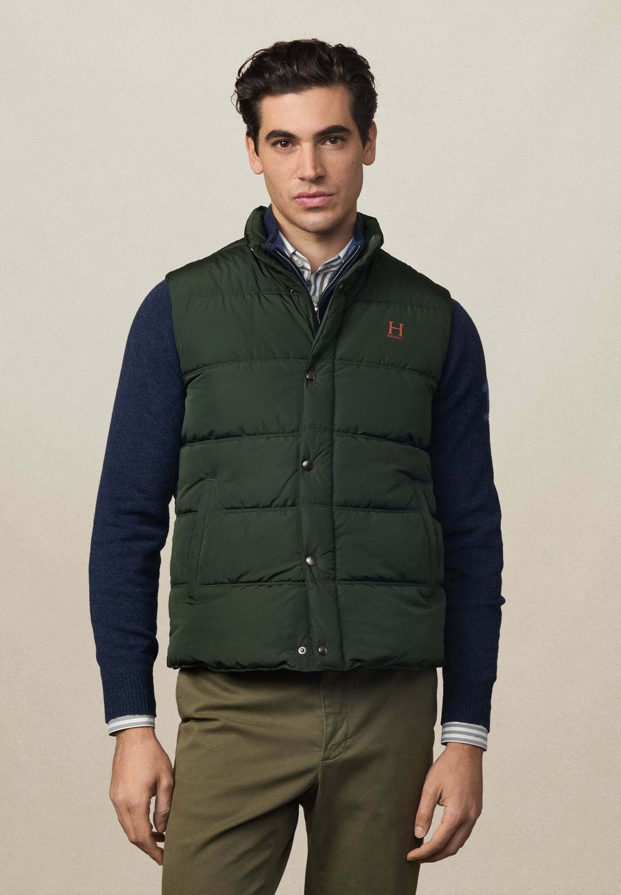 Куртка Hackett London Waistcoat, Duck Green/Dark Green
Куртка Hackett London Waistcoat, Duck Green/Dark Green