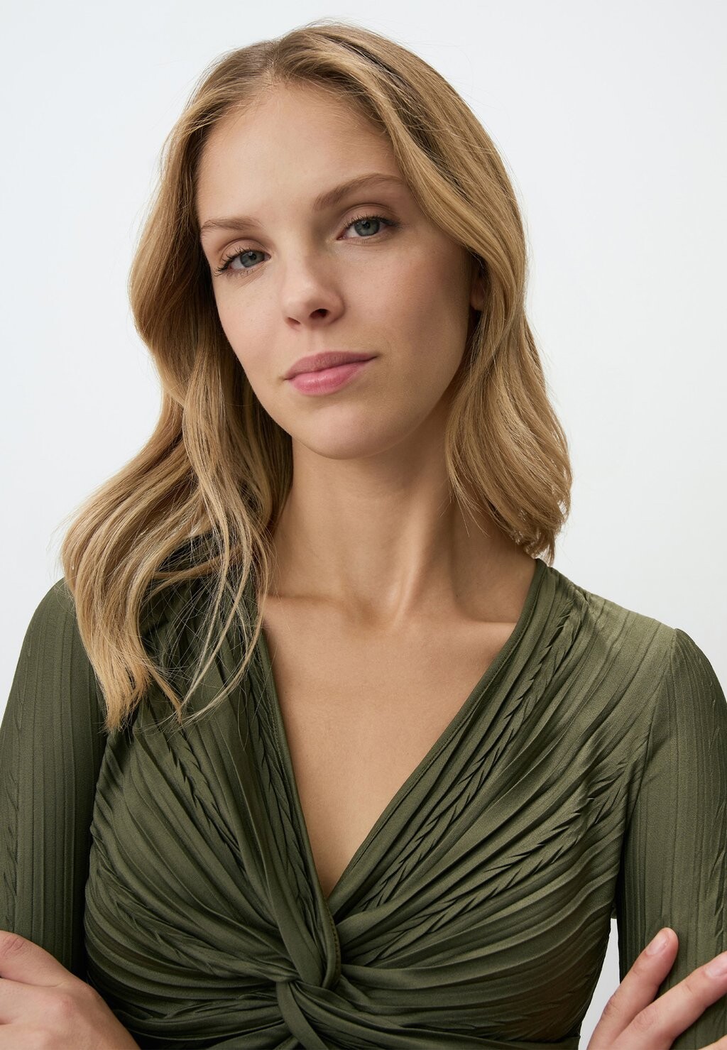 Блуза ANVELOP NECK Jimmy Key, темно-зеленый
Блуза ANVELOP NECK Jimmy Key, темно-зеленый