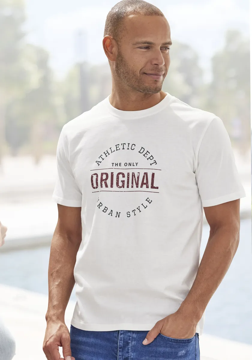 Футболка John Devin "Regular Fit", с коротким рукавом, повседневная рубашка с круглым вырезом, принт спереди, чистый хлопок, кремовый
Футболка John Devin "Regular Fit", с коротким рукавом, повседневная рубашка с круглым вырезом, принт спереди, чистый хлопок, кремовый