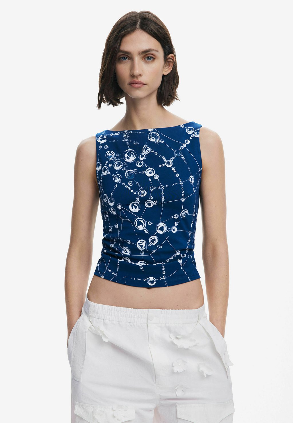 Топ TYLER MCGILLIVARY SLEEVELESS DROPS Desigual, синий
Топ TYLER MCGILLIVARY SLEEVELESS DROPS Desigual, синий