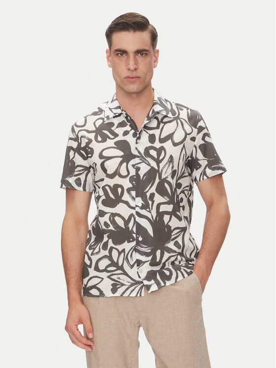 Рубашка обычного кроя B3 76002.3702 Baldessarini, черный
Рубашка обычного кроя B3 76002.3702 Baldessarini, черный