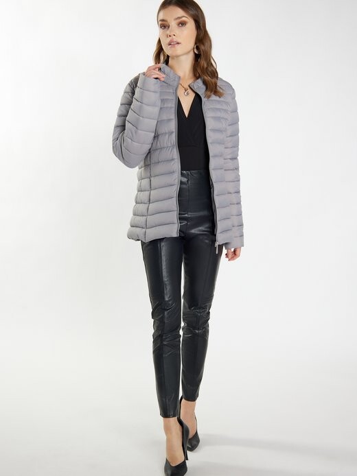 Легкая стеганая куртка Faina, серый
Легкая стеганая куртка Faina, серый