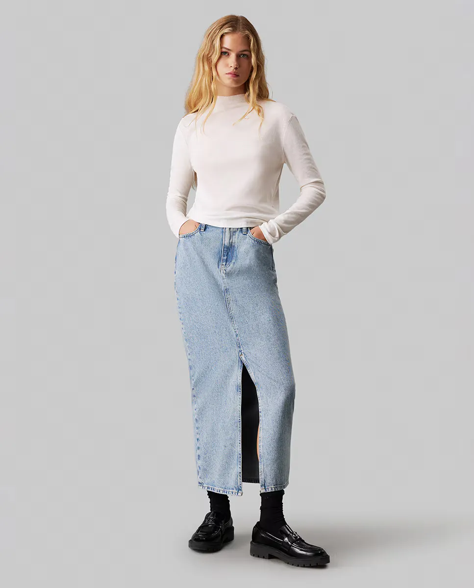 Длинная джинсовая юбка с разрезом спереди Calvin Klein Jeans, светло-голубой
Длинная джинсовая юбка с разрезом спереди Calvin Klein Jeans, светло-голубой
