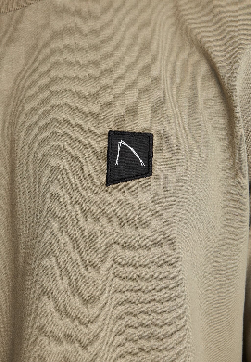 Топ с длинными рукавами ELY CHASIN', светло-серый
Топ с длинными рукавами ELY CHASIN', светло-серый