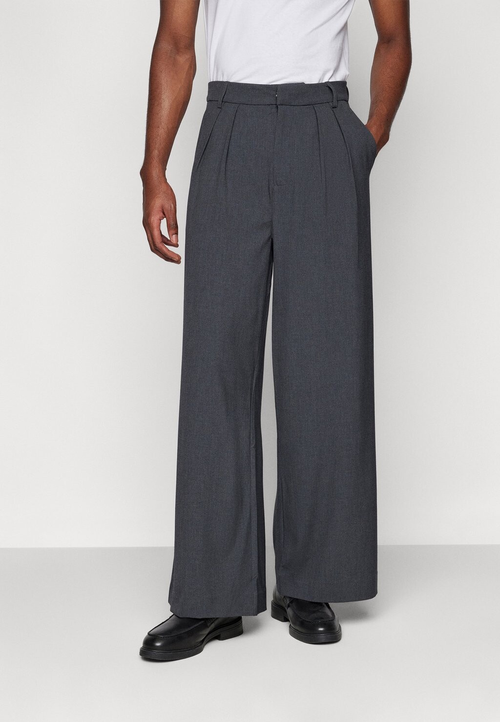 Брюки ENTREME BAGGY TAILORED TROUSERS UNISEX YOURTURN, цвет grey
Брюки ENTREME BAGGY TAILORED TROUSERS UNISEX YOURTURN, цвет grey