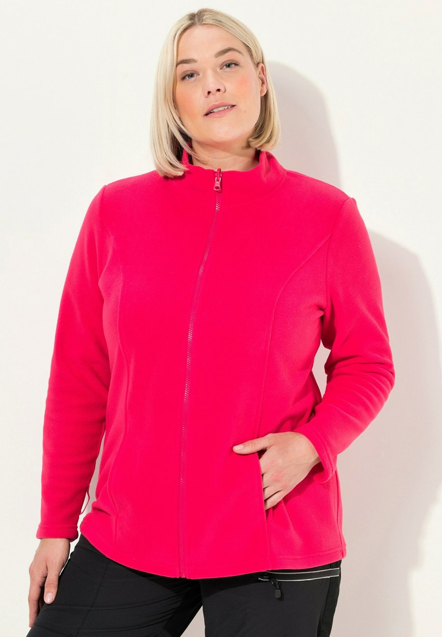 Флисовая куртка Ulla Popken GROSSE GRÖSSEN BAUKASTENSYSTEM KRAGEN , Magenta/Pink
Флисовая куртка Ulla Popken GROSSE GRÖSSEN BAUKASTENSYSTEM KRAGEN , Magenta/Pink