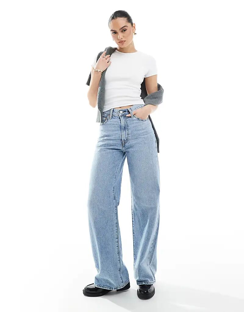 Футболка Stradivarius облегающего кроя белого цвета
Футболка Stradivarius облегающего кроя белого цвета