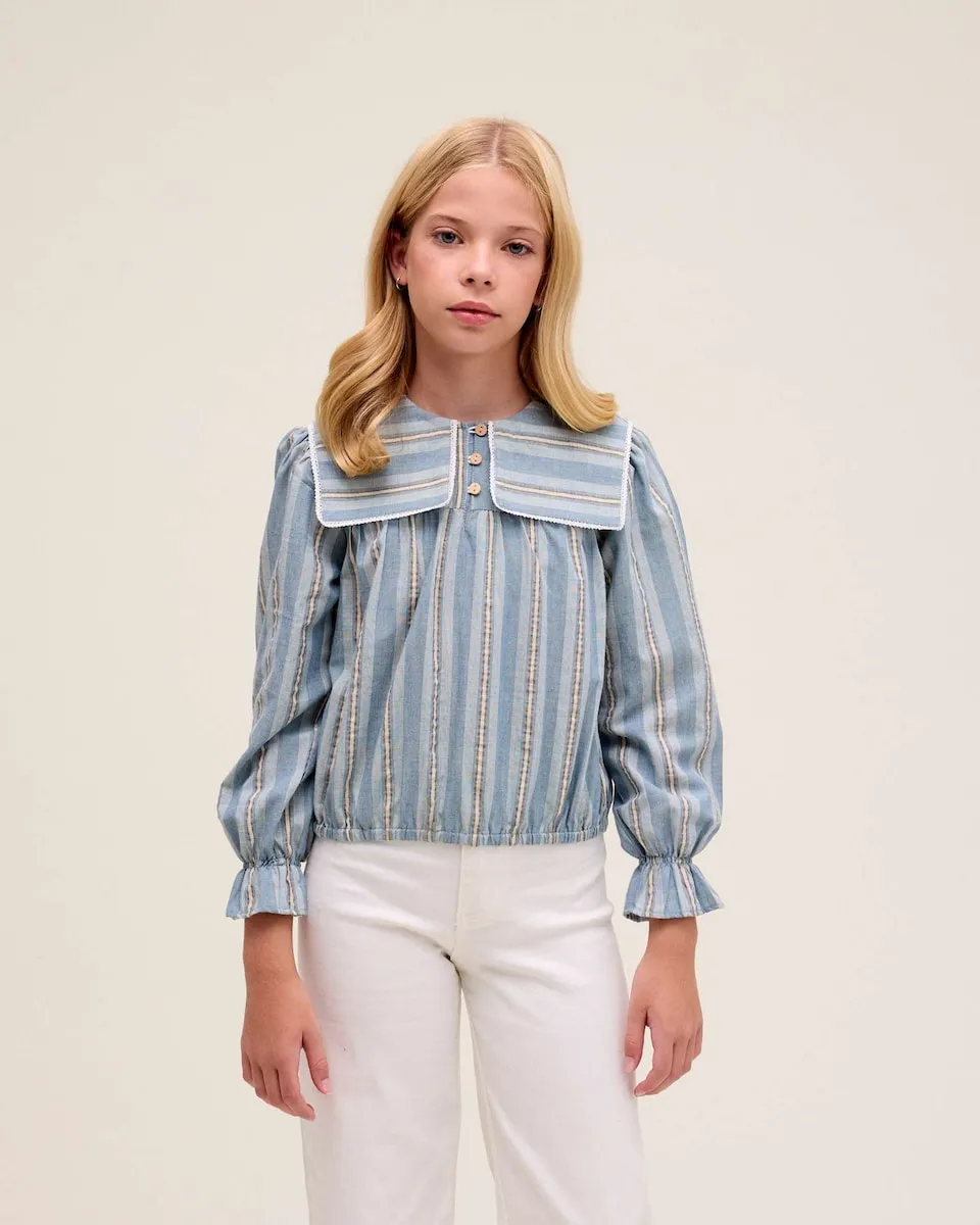 Детская блузка в полоску с квадратным воланчиком на воротнике Dadati, синий/белый
Детская блузка в полоску с квадратным воланчиком на воротнике Dadati, синий/белый