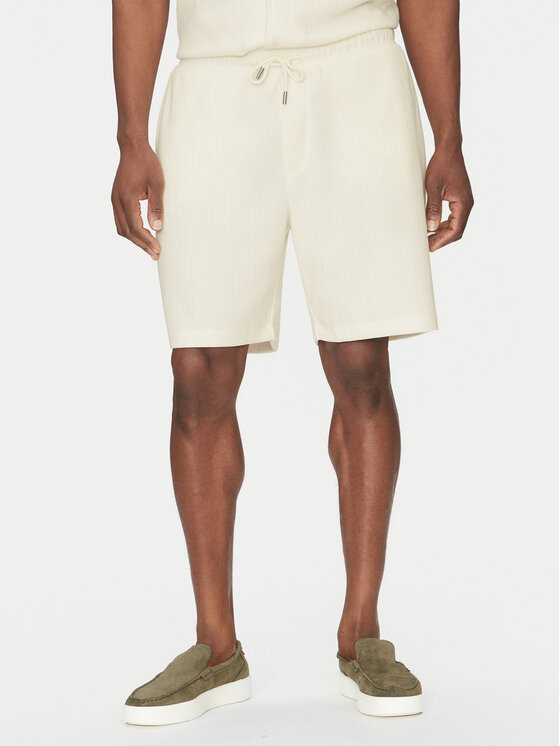 Спортивные шорты обычного кроя M5GD41 KCRY0 Guess, экрю
Спортивные шорты обычного кроя M5GD41 KCRY0 Guess, экрю