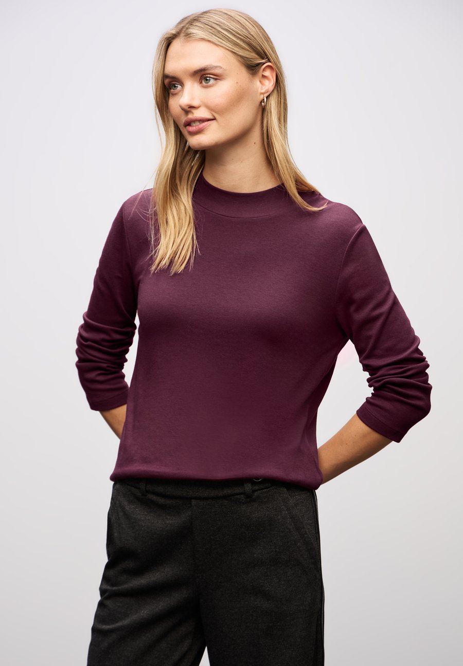 Топ Street One BASIC, Rot/Bordeaux
Топ Street One BASIC, Rot/Bordeaux