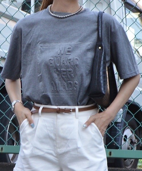 Футболка с рельефным логотипом и крупным силуэтом, бренд &soiree, серый
Футболка с рельефным логотипом и крупным силуэтом, бренд &soiree, серый