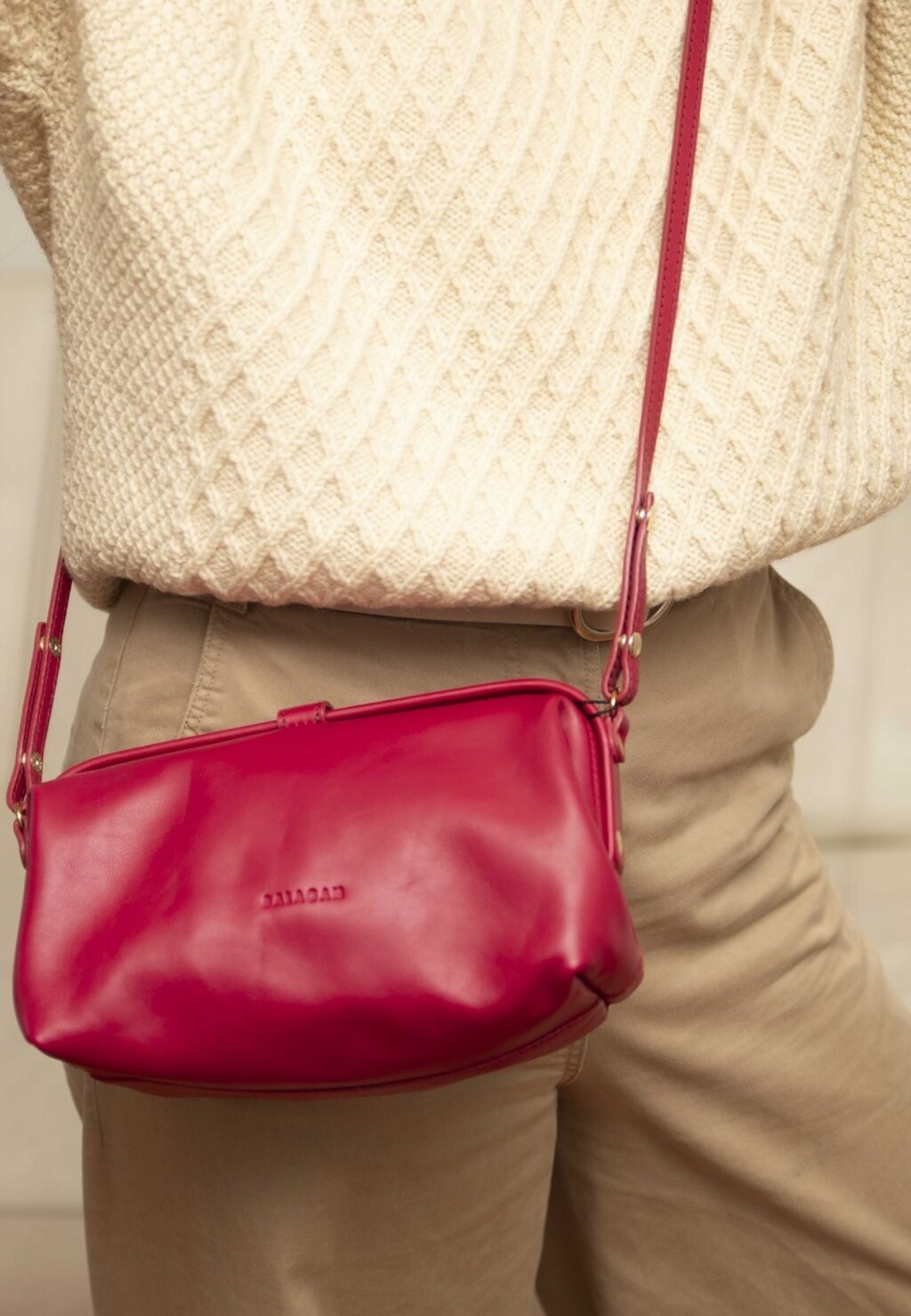 Сумка через плечо ROFE NEW LOGO BALAGAN, красный
Сумка через плечо ROFE NEW LOGO BALAGAN, красный