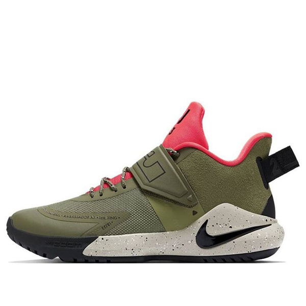 Посол кроссовок 12 Nike, зеленый
Посол кроссовок 12 Nike, зеленый