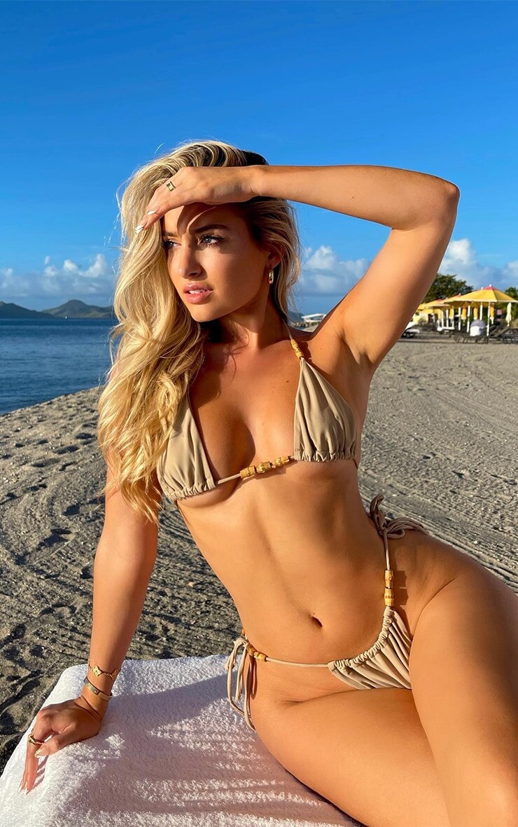 PrettyLittleThing Топ бикини с треугольными чашками и деревянными бусинами песочного цвета
PrettyLittleThing Топ бикини с треугольными чашками и деревянными бусинами песочного цвета