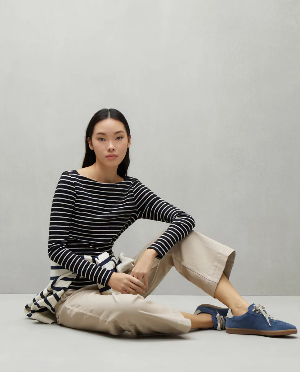 Женская футболка с длинными рукавами и вырезом-лодочкой Easy Wear, черный
Женская футболка с длинными рукавами и вырезом-лодочкой Easy Wear, черный