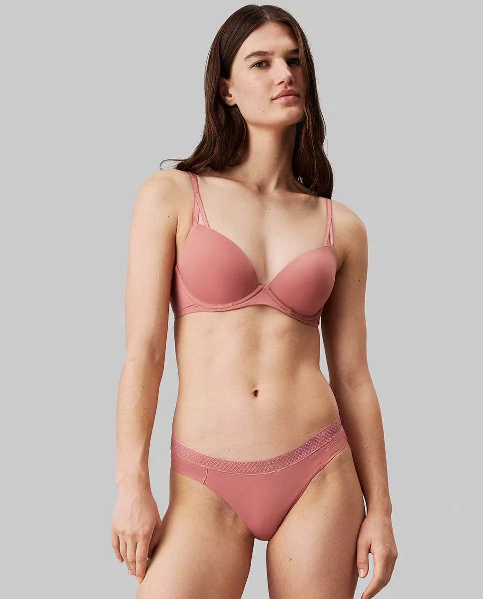 Бюстгальтер с мягкими чашечками - Sed Comfort Light Calvin Klein, розовый
Бюстгальтер с мягкими чашечками - Sed Comfort Light Calvin Klein, розовый