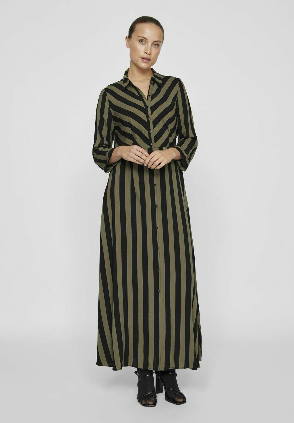 Платье макси VILA, оливковый
Платье макси VILA, оливковый