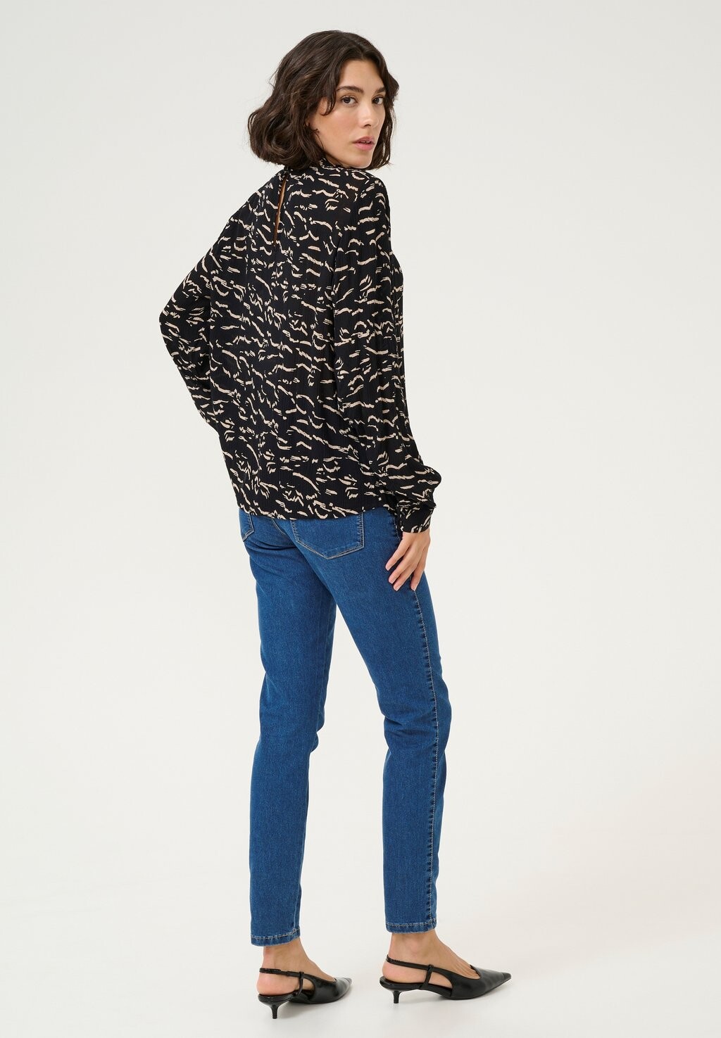 Блуза LUNA Kaffe, черный
Блуза LUNA Kaffe, черный