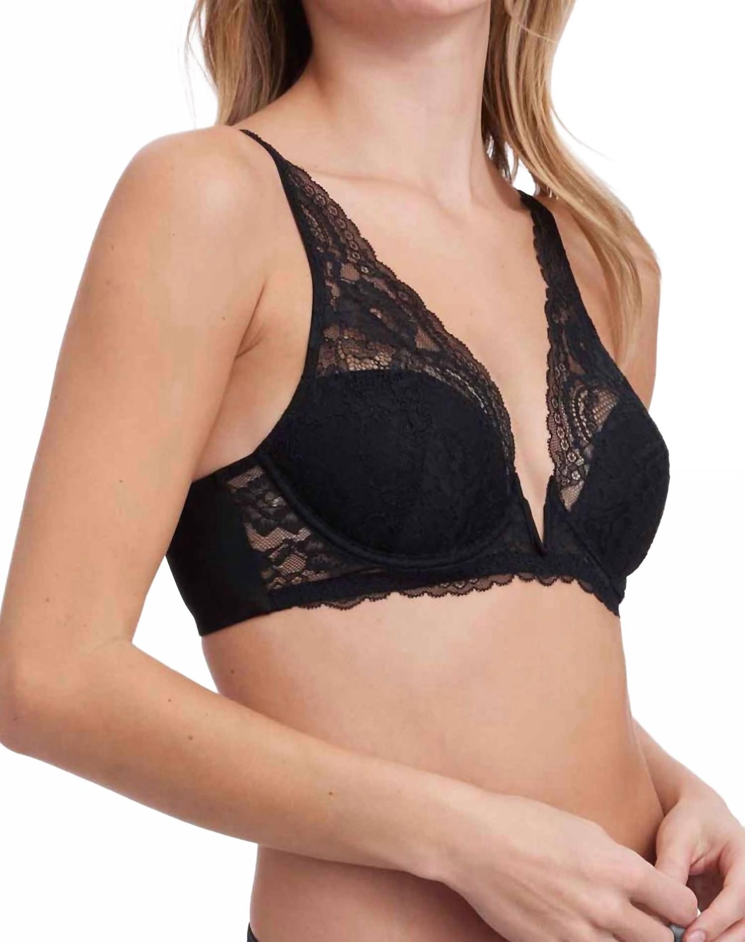 Minx V-образный кружевной бюстгальтер с глубоким вырезом в черном цвете Skarlett Blue
Minx V-образный кружевной бюстгальтер с глубоким вырезом в черном цвете Skarlett Blue