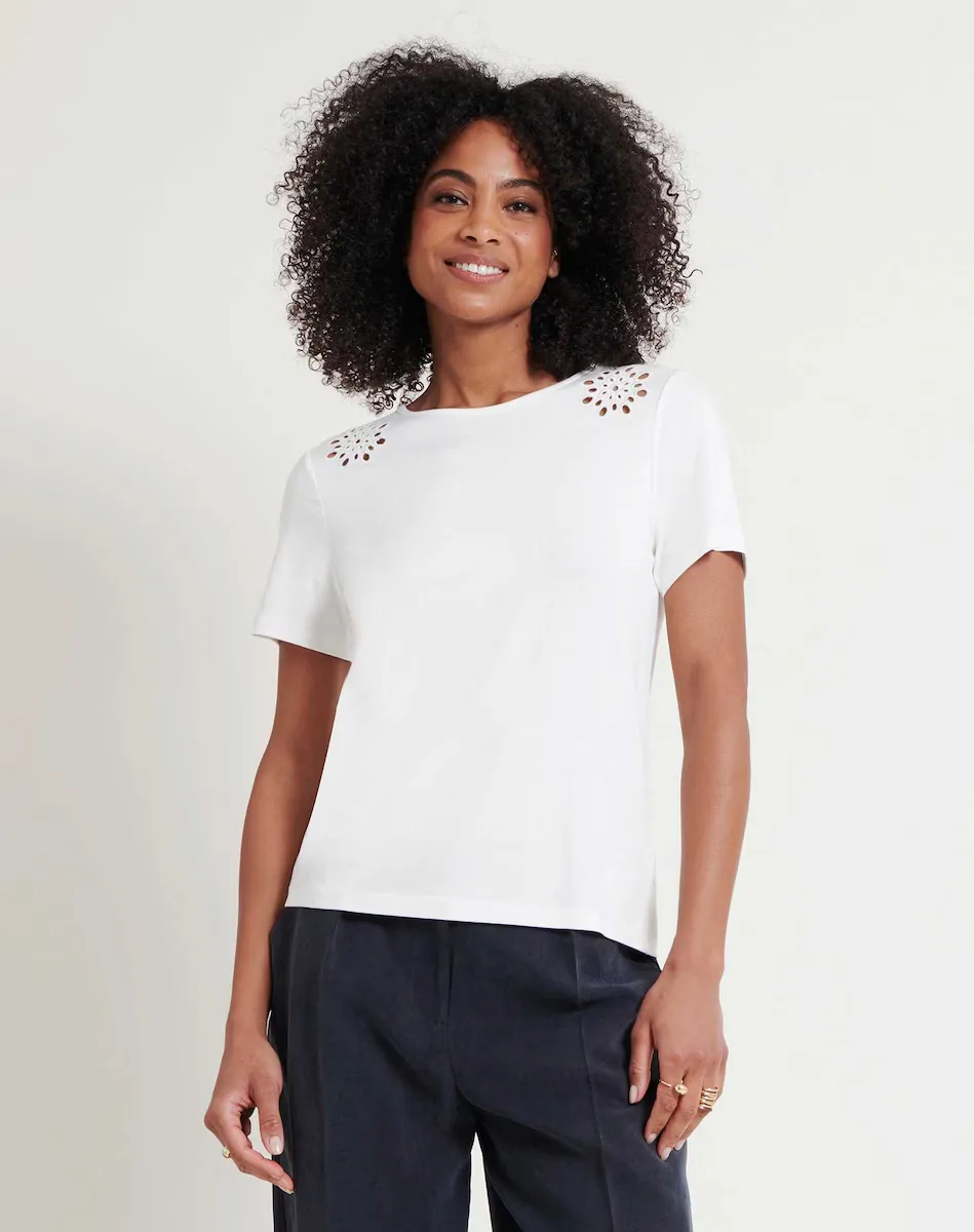 Футболка женская прямого кроя с короткими рукавами Naf Naf, белый
Футболка женская прямого кроя с короткими рукавами Naf Naf, белый