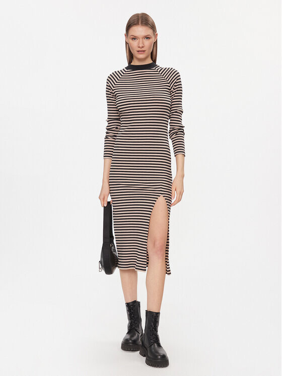 Платье на каждый день, стандартного кроя Brave Soul, черный
Платье на каждый день, стандартного кроя Brave Soul, черный