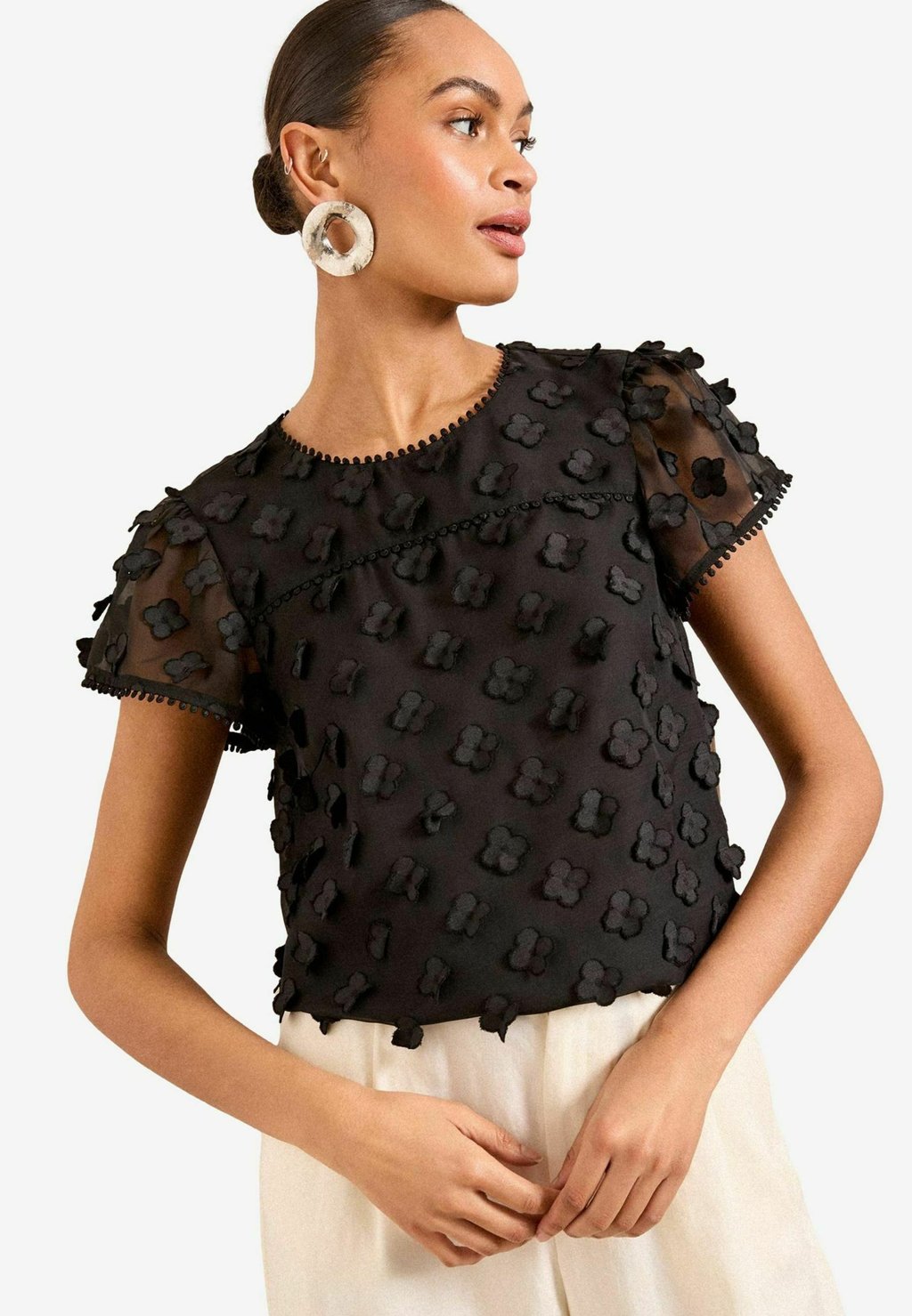 Блуза REGULAR FIT Love & Roses, черный 
Блуза REGULAR FIT Love & Roses, черный